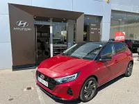 Usado Hyundai i20 100 CV (73 kW) 2021 Granate Utilitario