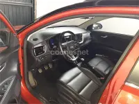 Usado Kia Stonic 120 CV (88 kW) 2019 Rojo SUV