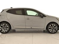 Usado Renault Clio V Techno 100 CV (73 kW) 2025 Gris Berlina