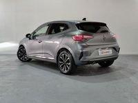 Usado Renault Clio V Techno 90 CV (66 kW) 2025 Gris / plata Berlina