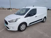Usado Ford Tourneo Trend 99 CV (72 kW) 2023 Blanco Van