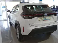 Usado Toyota Yaris Cross Business Edition 116 CV (85 kW) 2023 Blanco SUV