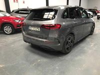 Usado Mercedes B200 150 CV (110 kW) 2021 Gris / plata Monovolumen