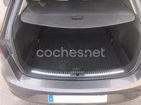 Usado Seat Leon ST Reference 105 CV (77 kW) 2014 Gris / plata Familiar