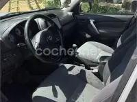 Usado Toyota RAV4 Luna 116 CV (85 kW) 2004 Gris / plata SUV