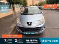 Usado Peugeot 207 Active 70 CV (51 kW) 2012 Azul Berlina