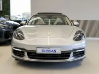 Usado Porsche Panamera 4 E-Hybrid 462 CV (339 kW) 2018 Gris claro Utilitario
