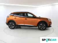 Usado Peugeot 2008 Allure 101 CV (74 kW) 2022 Naranja SUV
