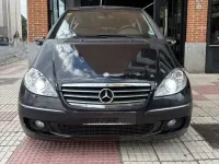 Usado Mercedes A200 139 CV (102 kW) 2006 Negro Utilitario