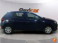 Usado Dacia Sandero Acces 73 CV (53 kW) 2018 Azul Berlina
