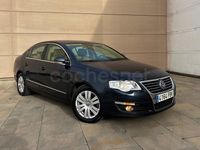Usado VW Passat Highline 140 CV (102 kW) 2006 Azul Berlina