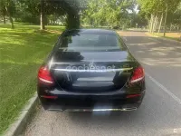 Usado Mercedes E220 194 CV (142 kW) 2017 Negro Berlina