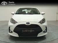 Usado Toyota Yaris Hybrid Active 116 CV (85 kW) 2022 Blanco Berlina