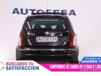 Usado Lancia Musa Platinum 95 CV (69 kW) 2011 Negro Monovolumen