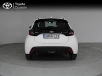 Usado Toyota Yaris Hybrid Business Edition 116 CV (85 kW) 2021 Blanco Berlina
