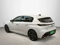 Usado Peugeot 308 Allure 131 CV (96 kW) 2023 Plateado Utilitario