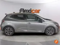 Usado Renault Clio Techno 90 CV (66 kW) 2024 Gris Utilitario