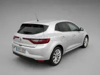 Usado Renault Mégane Zen 110 CV (80 kW) 2017 Gris / plata Berlina