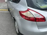 Usado Renault Mégane III Dynamique 110 CV (80 kW) 2009 Gris / plata Berlina