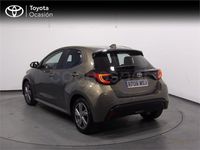 Usado Toyota Yaris Hybrid Active 116 CV (85 kW) 2024 Negro Berlina