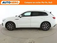 Second-hand VW Touareg Elegance 286 CP (210 kW) 2022 Alb SUV