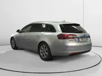 Usado Opel Insignia Business 136 CV (100 kW) 2017 Gris / plata Familiar