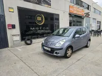 Usado Nissan Pixo Acenta 68 CV (50 kW) 2010 Gris / plata Utilitario