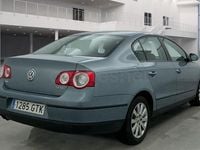 Usado VW Passat Advance 140 CV (102 kW) 2010 Azul Berlina