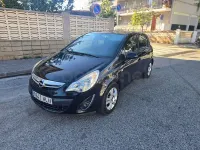 Usado Opel Corsa Selective 85 CV (62 kW) 2012 Negro Utilitario