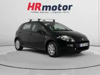 Usado Fiat Punto Easy 67 CV (49 kW) 2014 Negro Utilitario