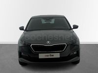 Usado Skoda Scala Ambition 150 CV (110 kW) 2023 Gris / plata Utilitario