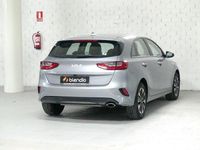 Usado Kia Ceed 100 CV (73 kW) 2024 Gris Utilitario