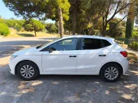 Usado Seat Ibiza Reference 95 CV (69 kW) 2017 Blanco Berlina