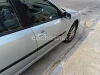 Usado Renault Laguna II Dynamique 136 CV (100 kW) 2003 Beige Berlina