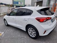 Usado Ford Focus Trend 120 CV (88 kW) 2022 Blanco Berlina