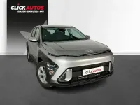 Usado Hyundai Kona 100 CV (73 kW) 2024 Gris / plata SUV