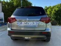 Usado Suzuki Vitara GLX 140 CV (102 kW) 2019 Gris / plata SUV