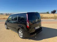 Usado Ford Tourneo Connect Titanium 120 CV (88 kW) 2016 Negro Monovolumen