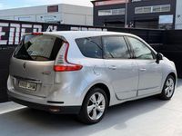 Usado Renault Grand Scénic III LIMITED 110 CV (80 kW) 2015 Gris / plata Monovolumen