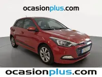 Usado Hyundai i20 84 CV (61 kW) 2018 Rojo Utilitario