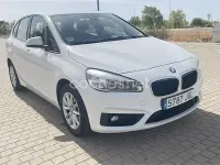 Usado BMW 218 150 CV (110 kW) 2015 Blanco Familiar