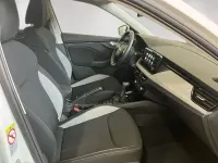 Usado Skoda Scala Selection 115 CV (84 kW) 2023 Blanco Utilitario