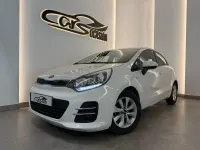 Usado Kia Rio 75 CV (55 kW) 2016 Blanco Utilitario