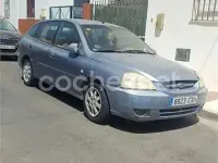Usado Kia Rio 81 CV (59 kW) 2004 Gris / plata Berlina