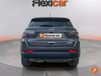 Usado Jeep Compass Limited 120 CV (88 kW) 2019 Gris SUV