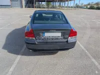 Usado Volvo S60 130 CV (95 kW) 2002 Gris / plata Berlina