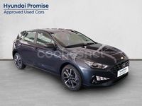 Usado Hyundai i30 110 CV (80 kW) 2024 Blanco Berlina