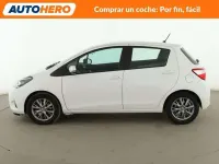 Usado Toyota Yaris Hybrid Active 99 CV (72 kW) 2017 Blanco Utilitario