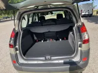 Usado Renault Grand Scénic II Dynamique 131 CV (96 kW) 2006 Gris Monovolumen