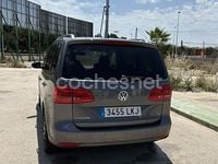 Usado VW Touran Advance 105 CV (77 kW) 2010 Gris / plata Monovolumen